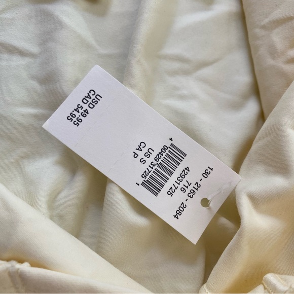 Aerie halter top - Picture 2 of 5